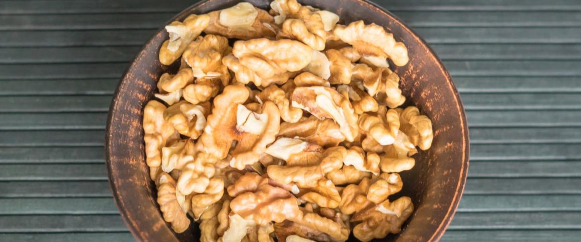 What is the best natural home remedy for hair growth?